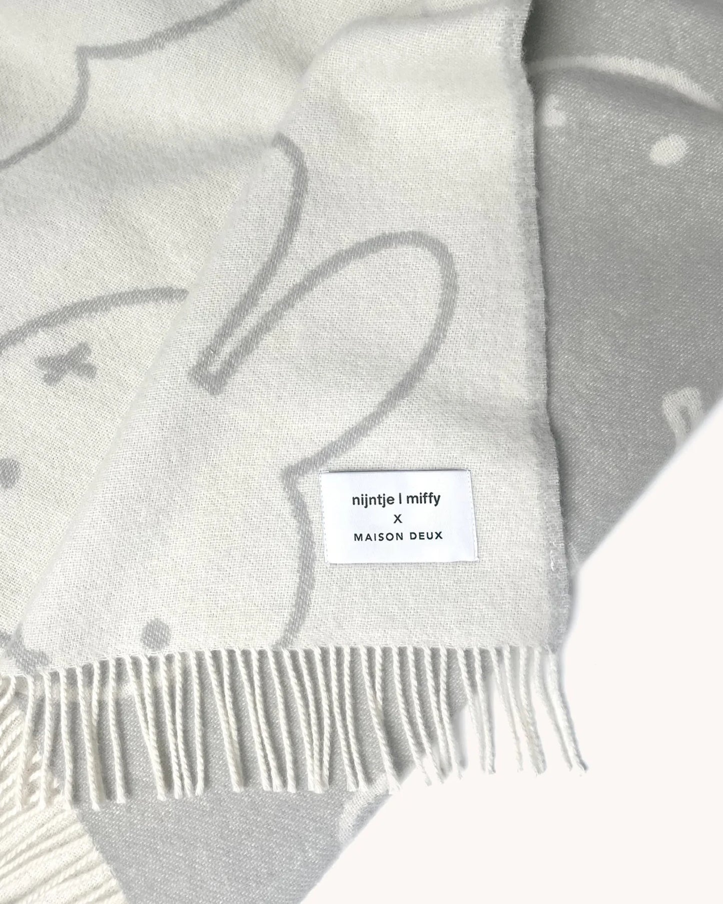 Couverture Miffy - Gris