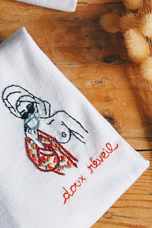 T-shirt brodé - Doux réveil